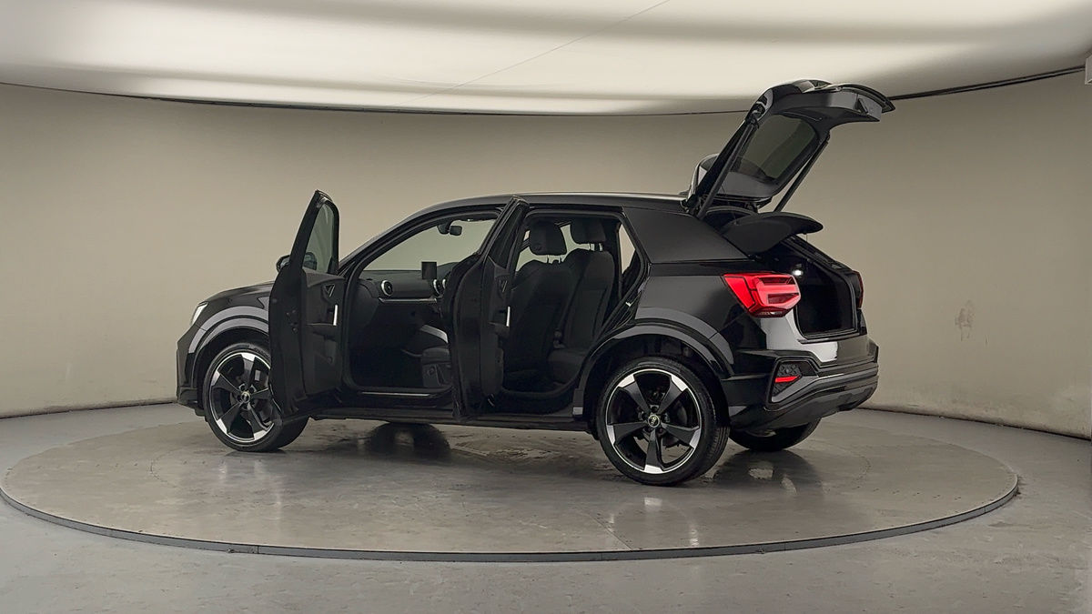 More views of Audi Q2