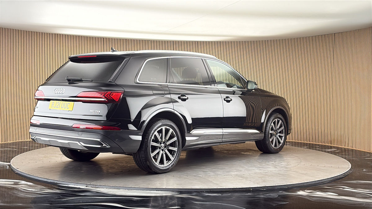 Audi Q7 Image 21