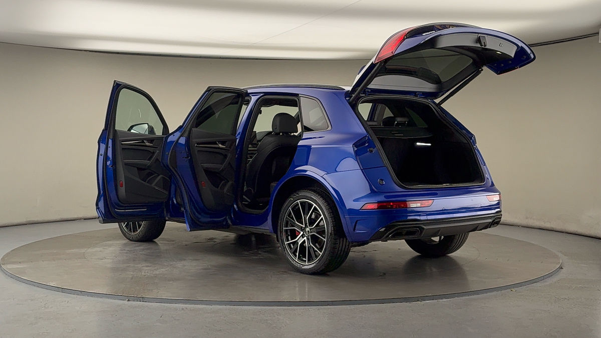 More views of Audi Q5