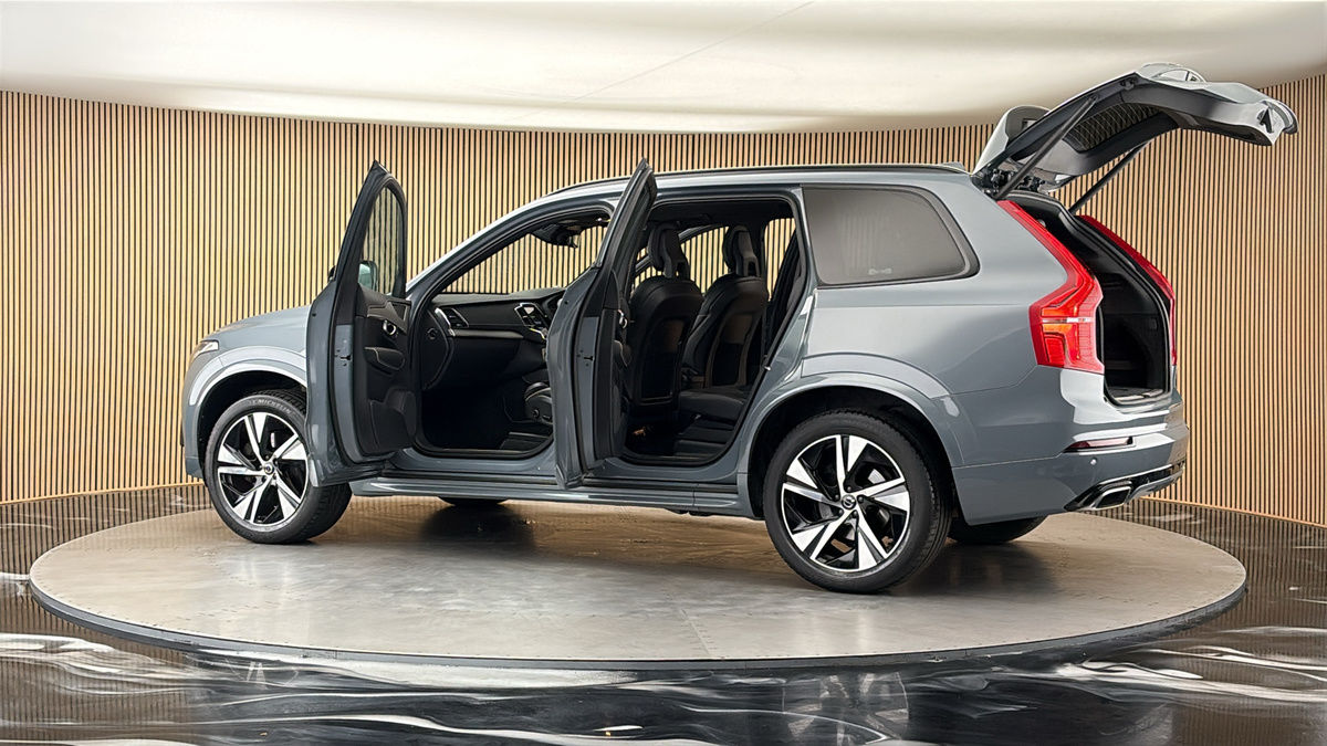 More views of Volvo XC90