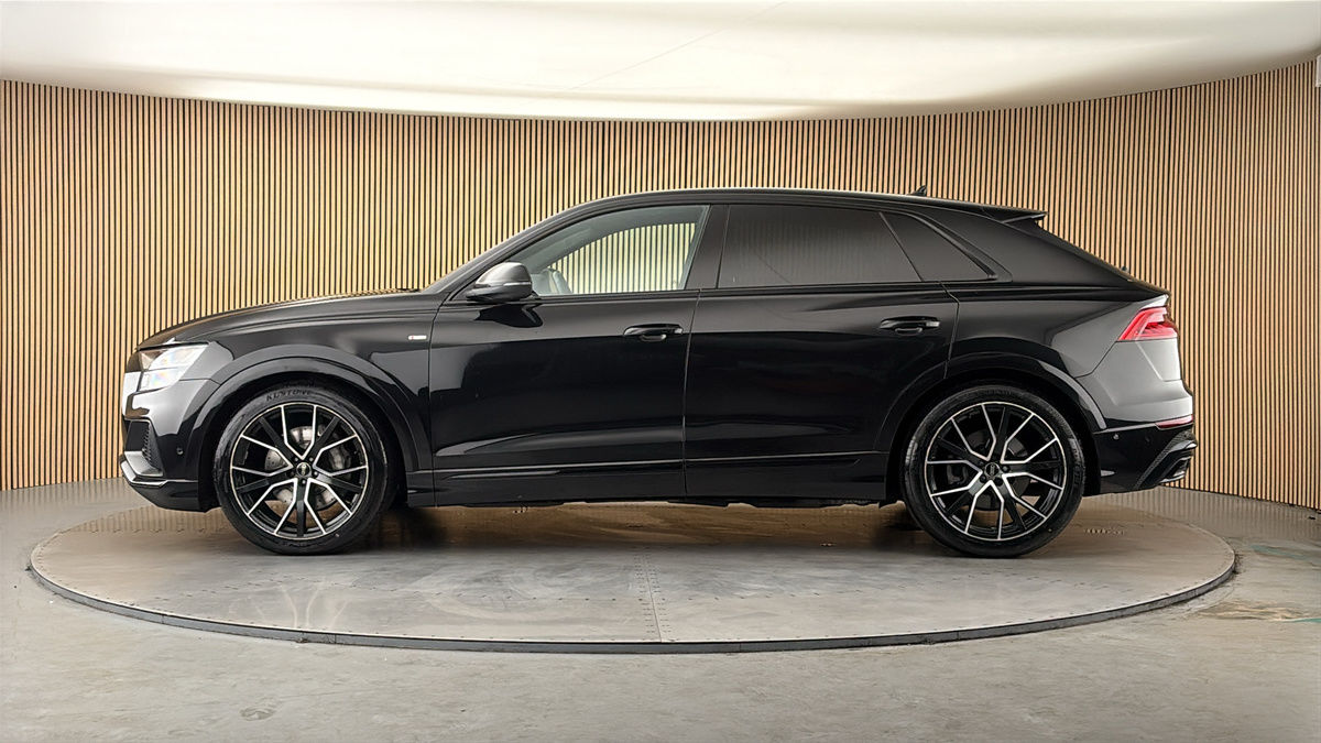 Audi Q8 Image 15