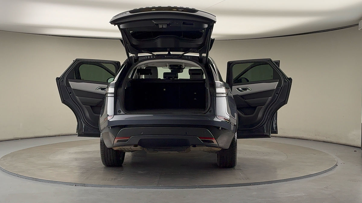 More views of Land Rover Range Rover Velar