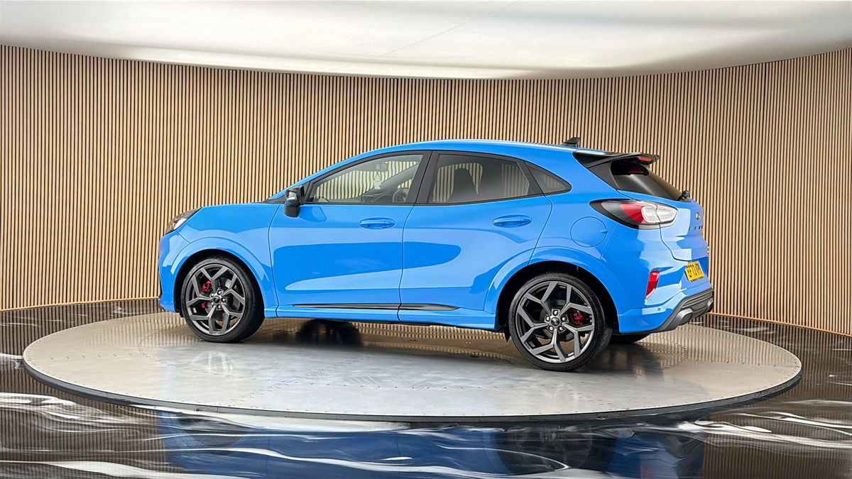 More views of Ford Puma