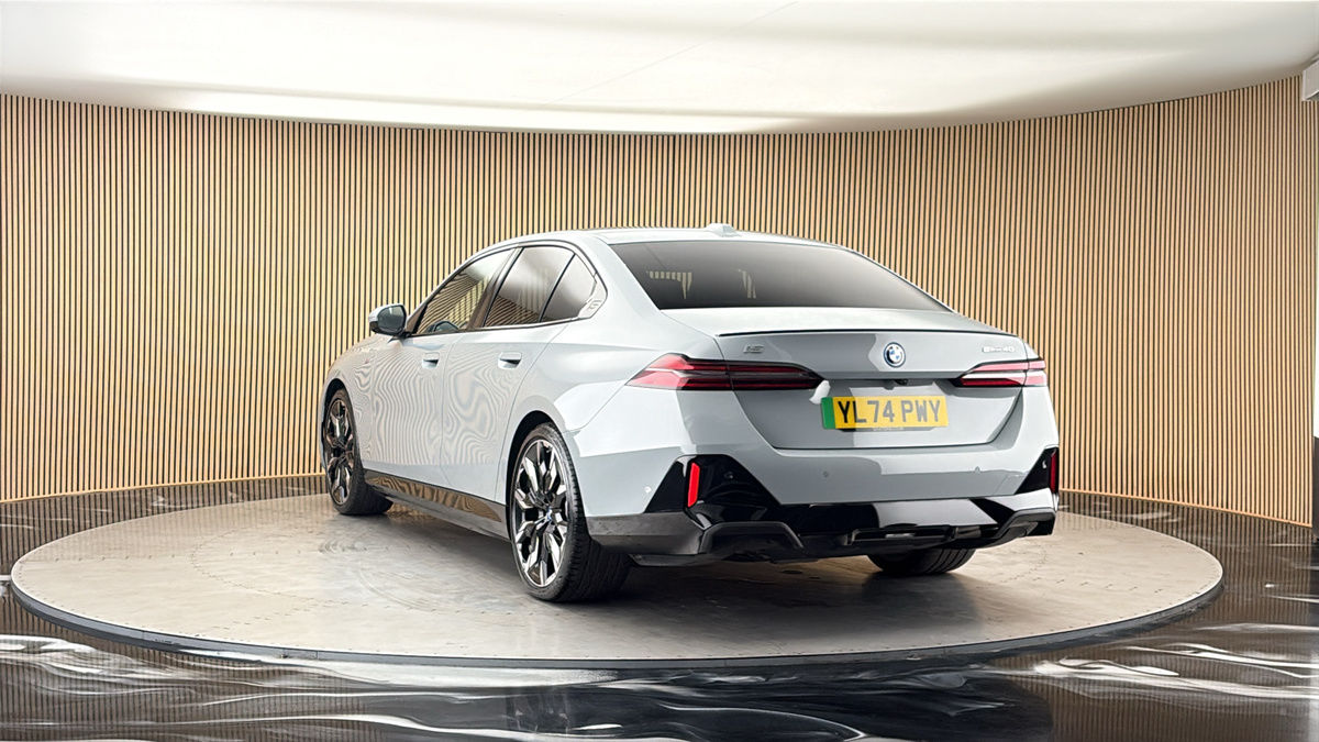 More views of BMW i5