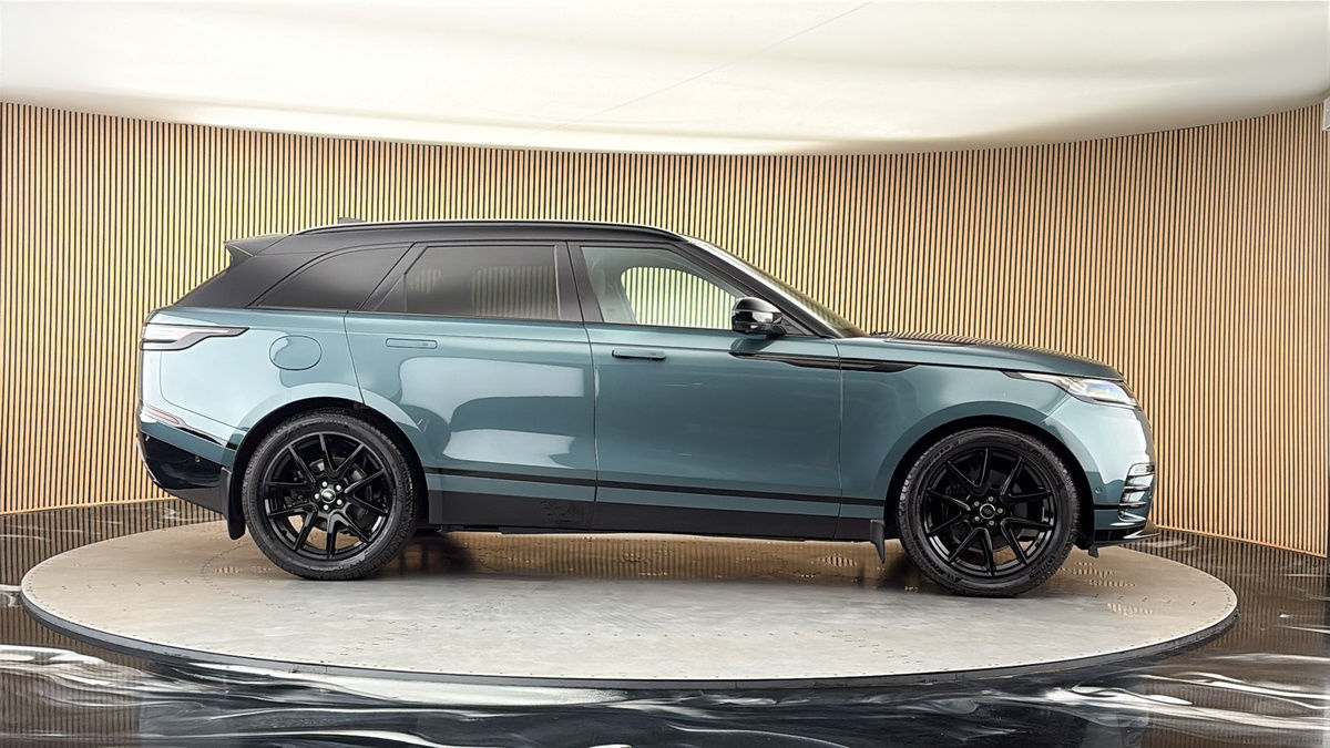 More views of Land Rover Range Rover Velar