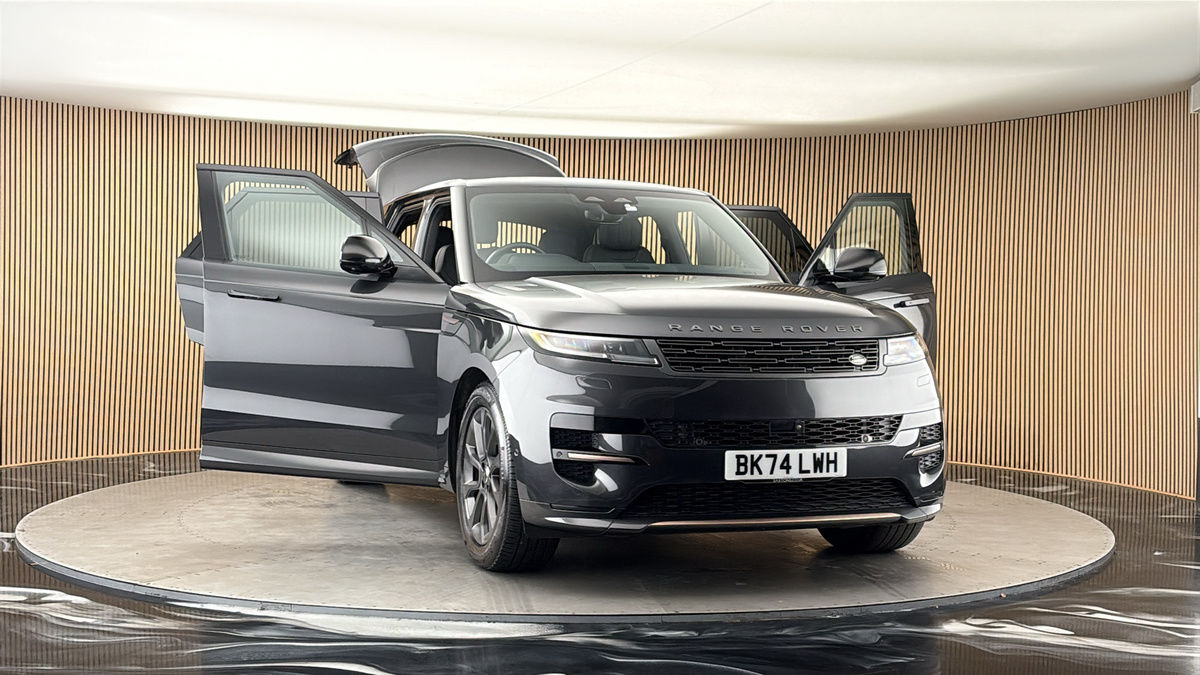 More views of Land Rover Range Rover Sport
