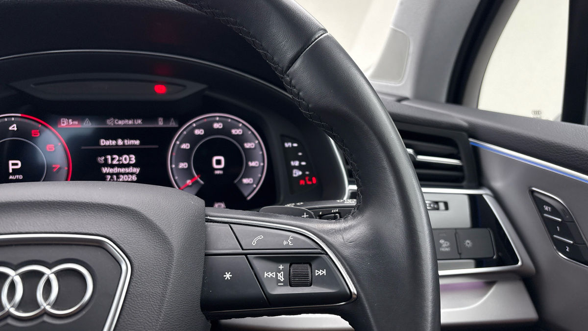Audi Q7 Image 14