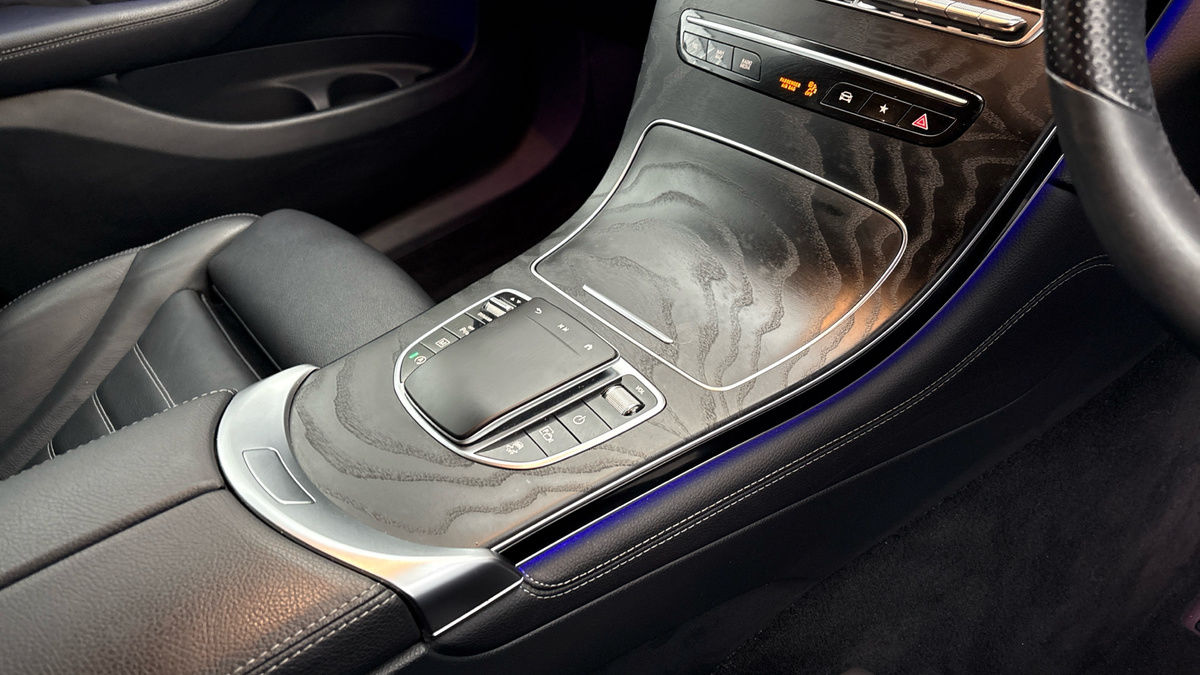 Mercedes-Benz GLC Image 18