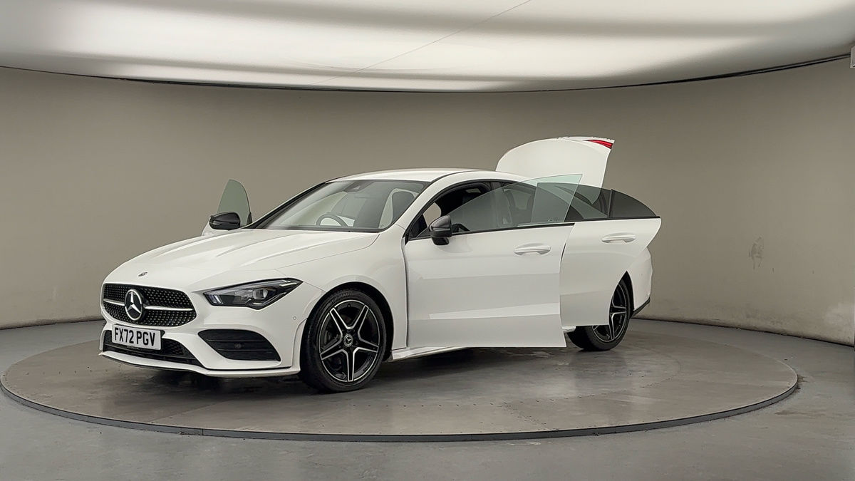 Mercedes-Benz CLA Image 22