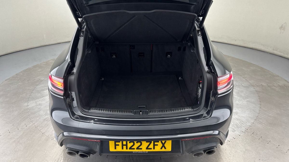 Porsche Macan Image 11