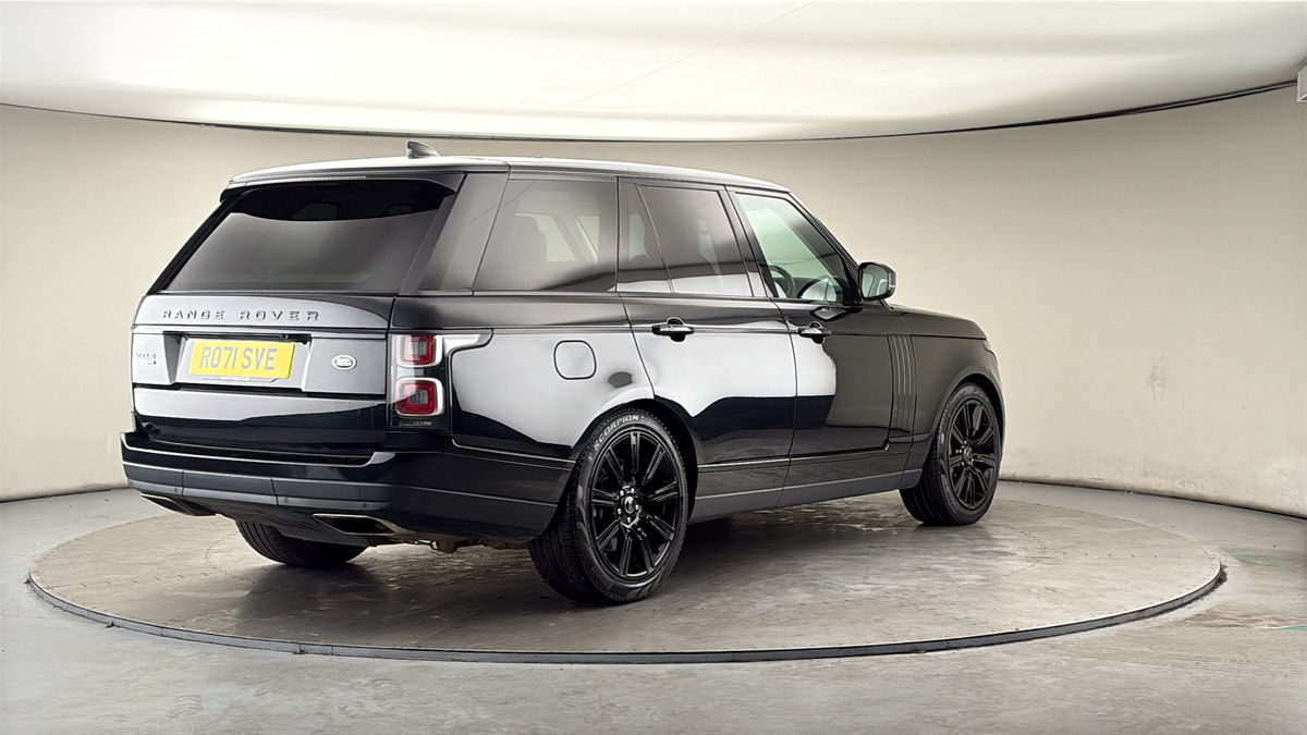 More views of Land Rover Range Rover