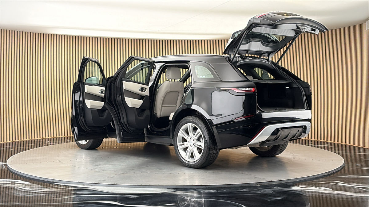 More views of Land Rover Range Rover Velar