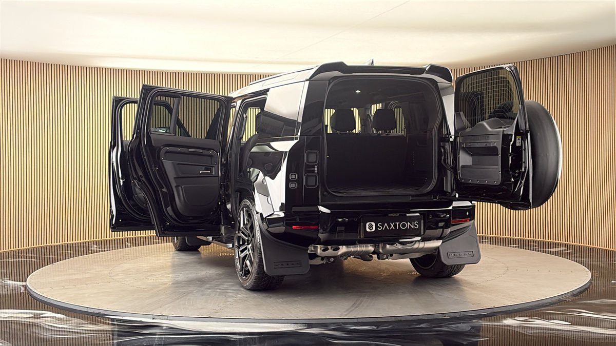 More views of Land Rover Defender 110