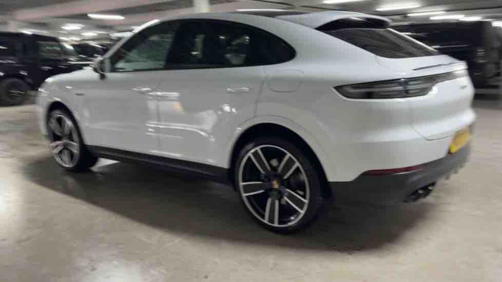 More views of Porsche Cayenne