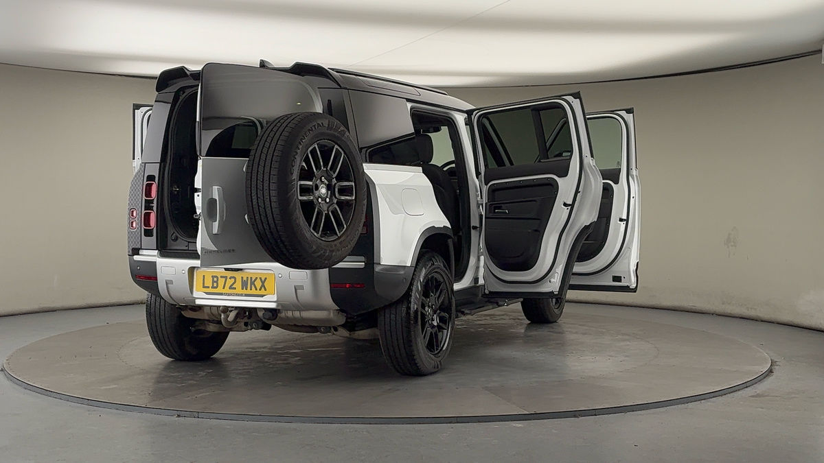 More views of Land Rover Defender 110