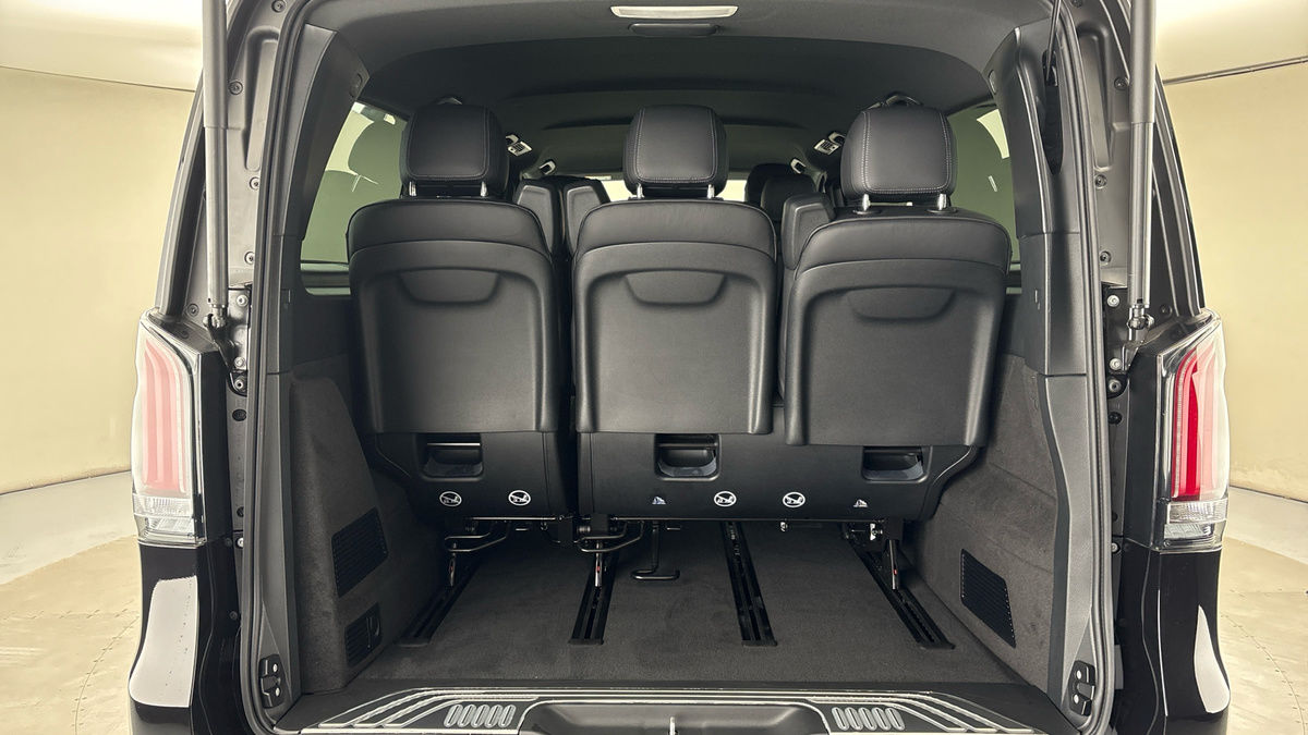 Mercedes-Benz V Class Image 11