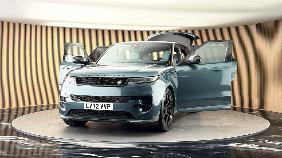 More views of Land Rover Range Rover Sport