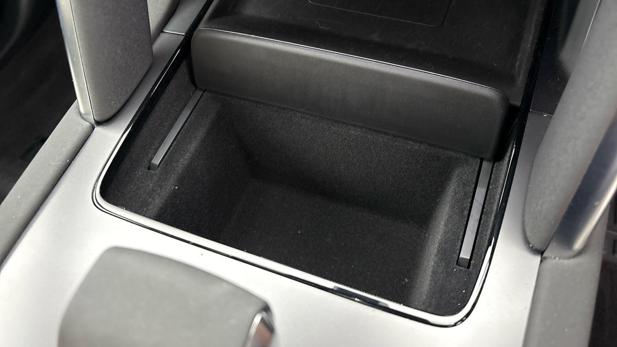 Land Rover Discovery Sport Image 32