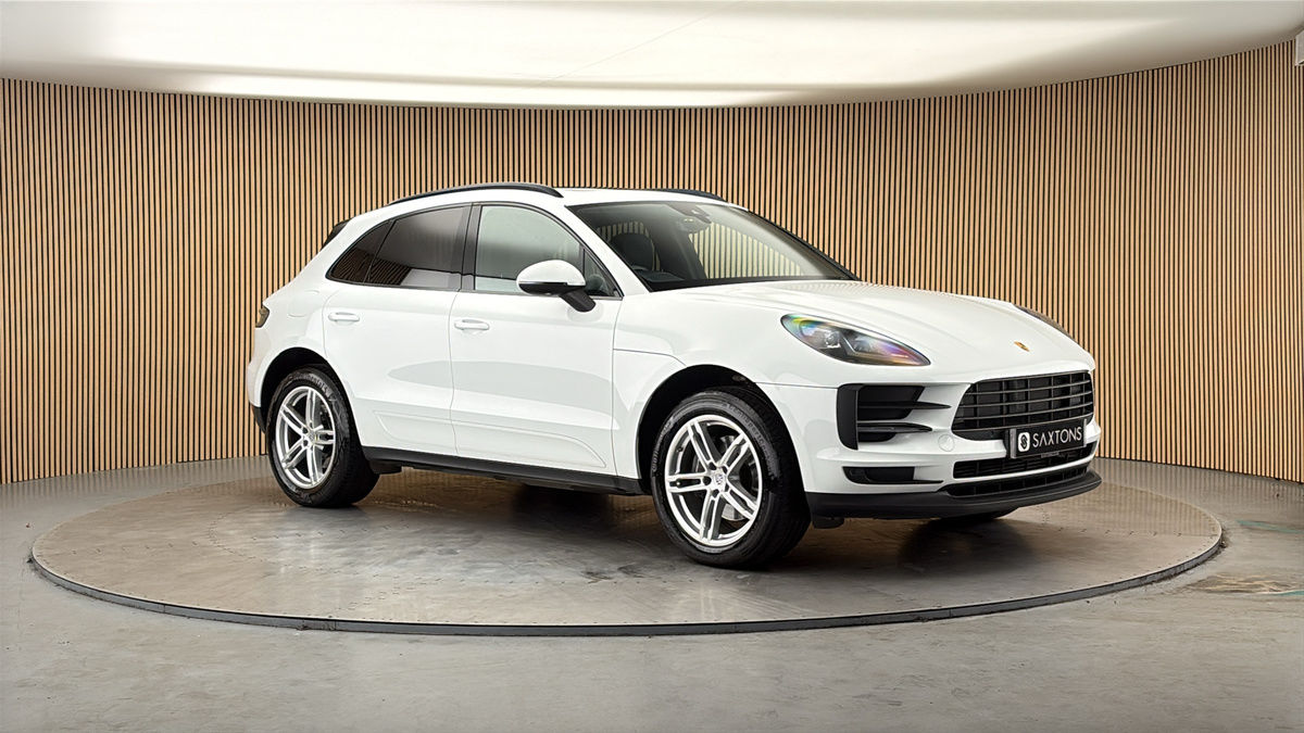 More views of Porsche Macan