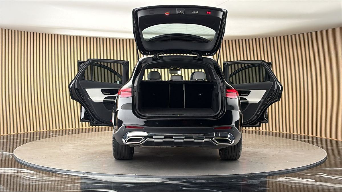 More views of Mercedes-Benz GLC