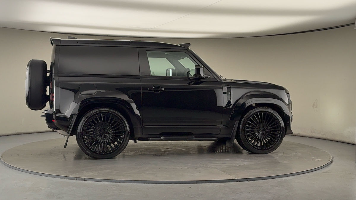 More views of Land Rover Defender 90