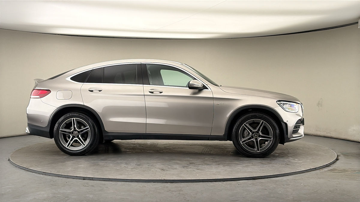 More views of Mercedes-Benz GLC