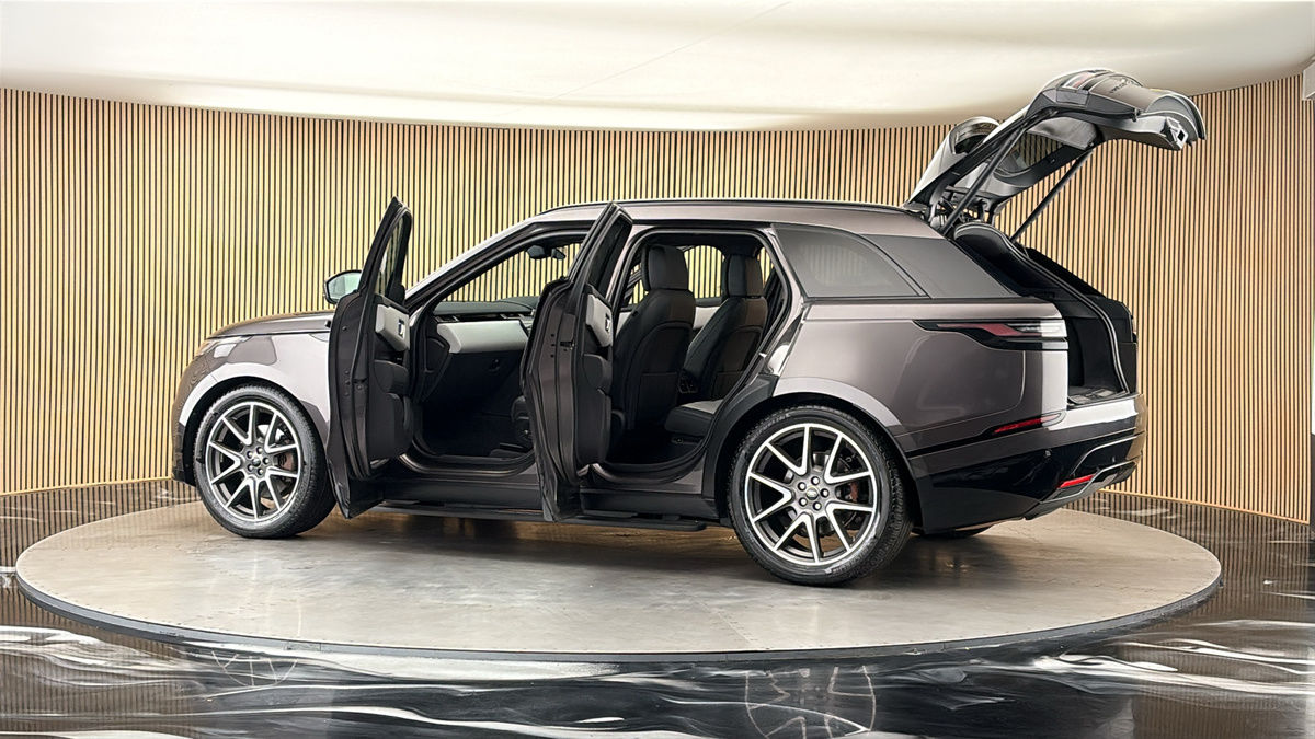 More views of Land Rover Range Rover Velar