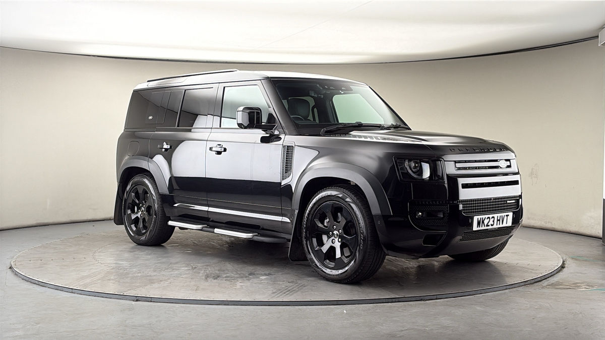 More views of Land Rover Defender 110