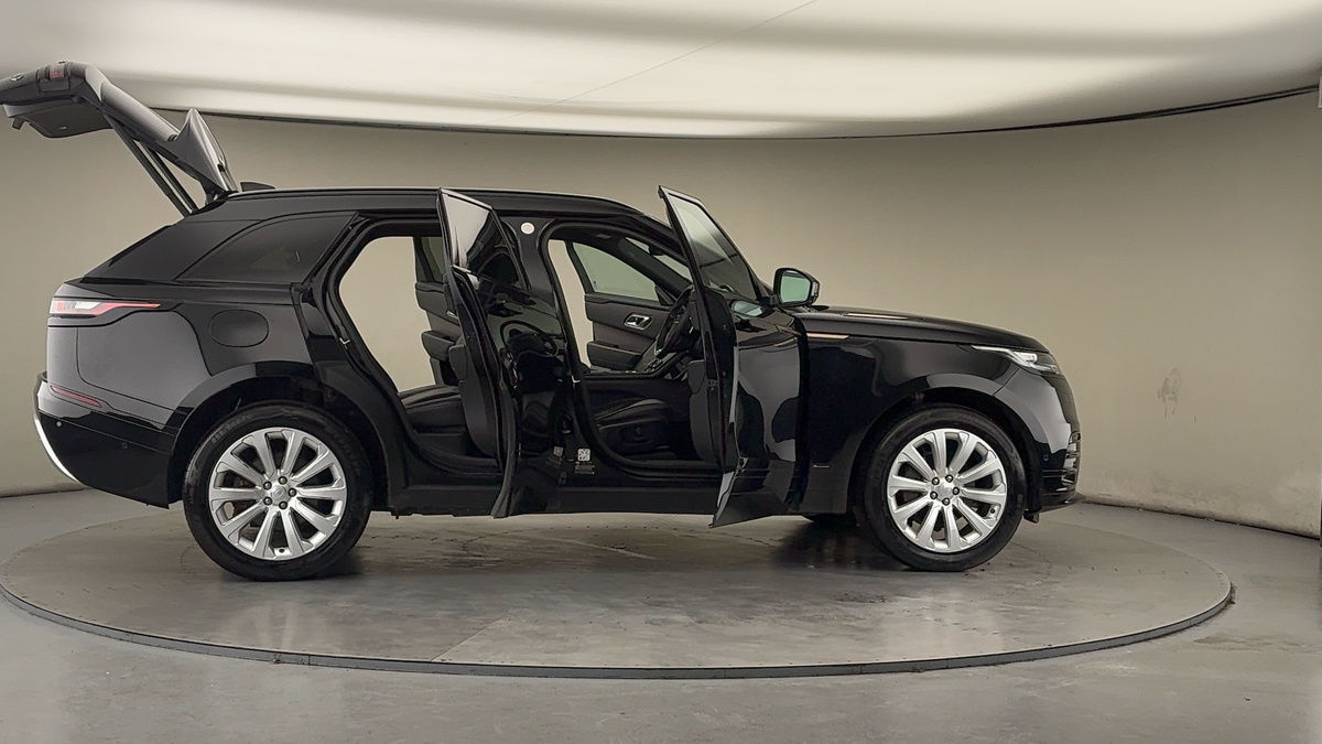 More views of Land Rover Range Rover Velar