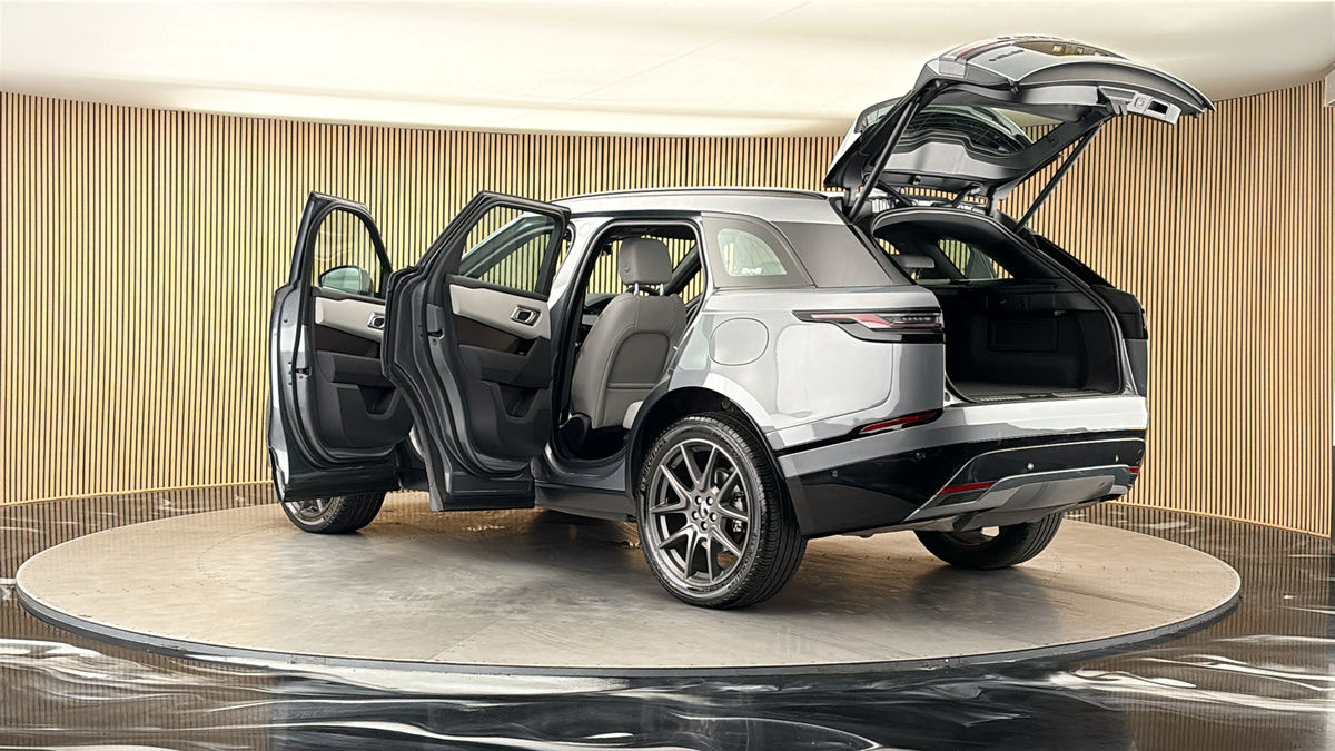 More views of Land Rover Range Rover Velar