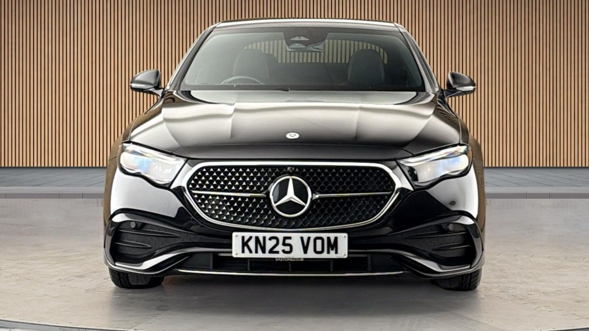 Mercedes-Benz E Class Image 3