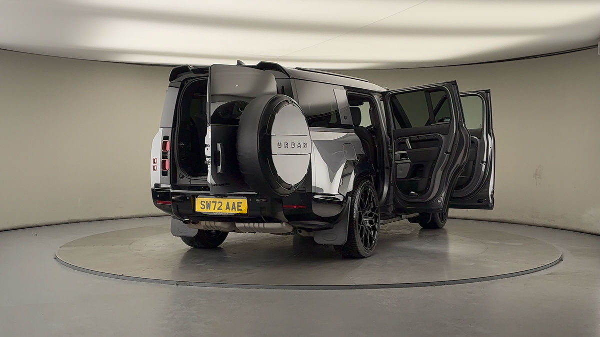 More views of Land Rover Defender 130