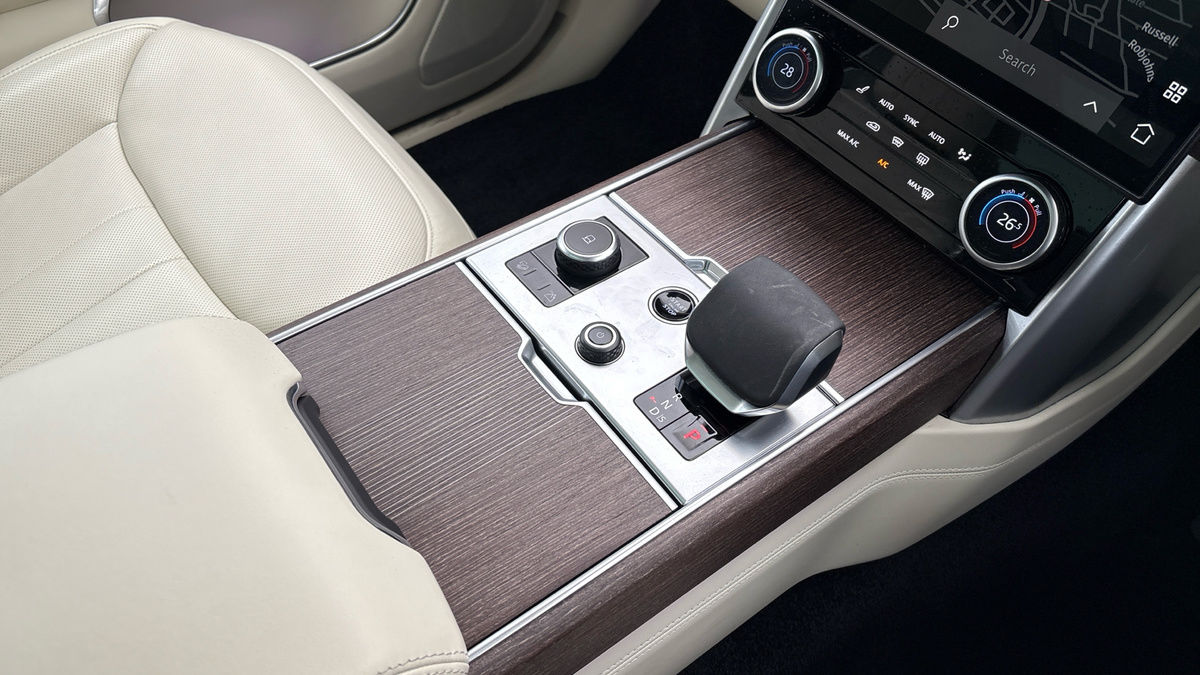 Land Rover Range Rover Image 18