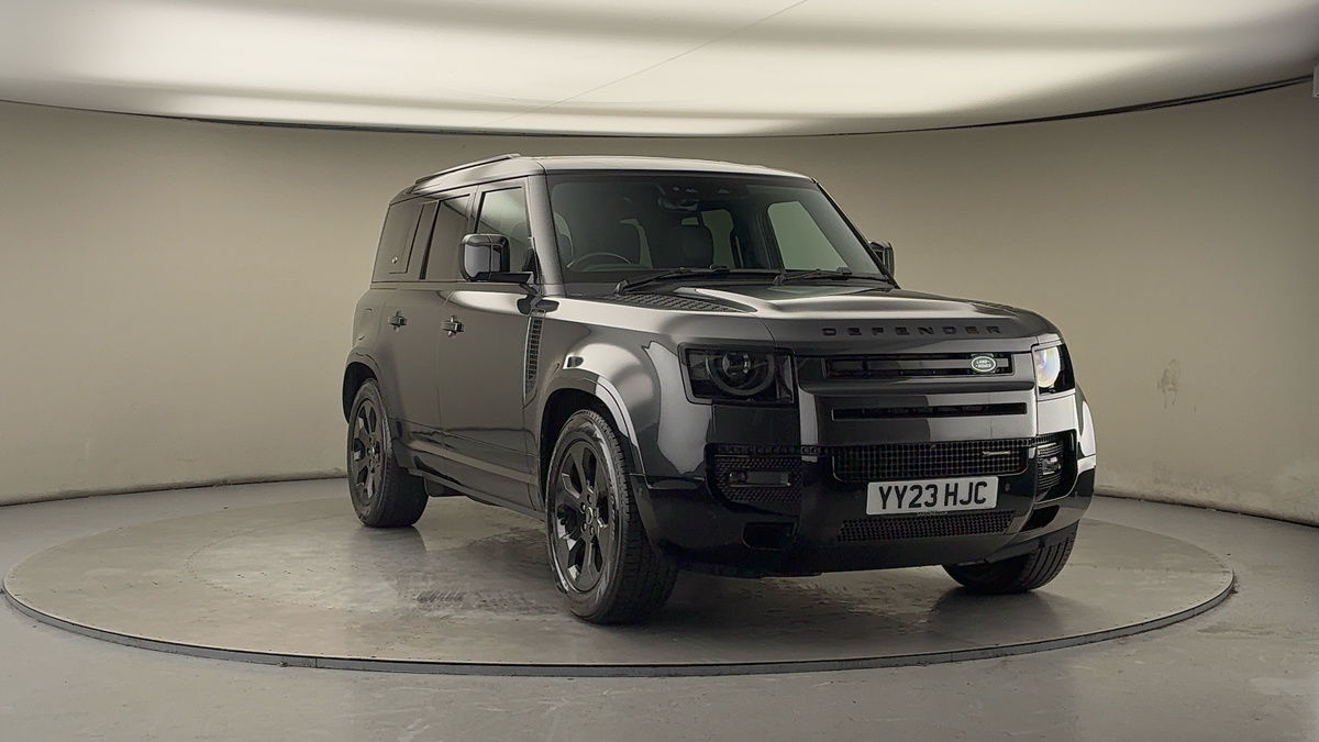 More views of Land Rover Defender 110