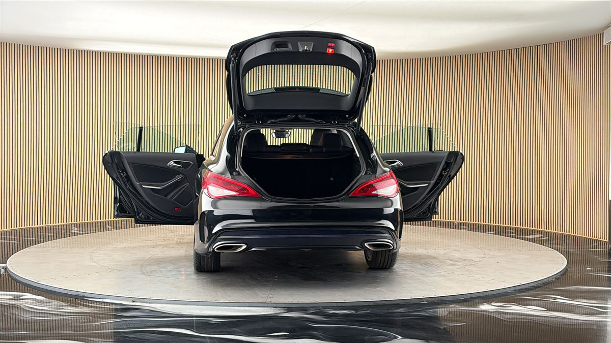 More views of Mercedes-Benz CLA