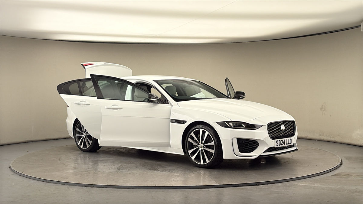 More views of Jaguar XE