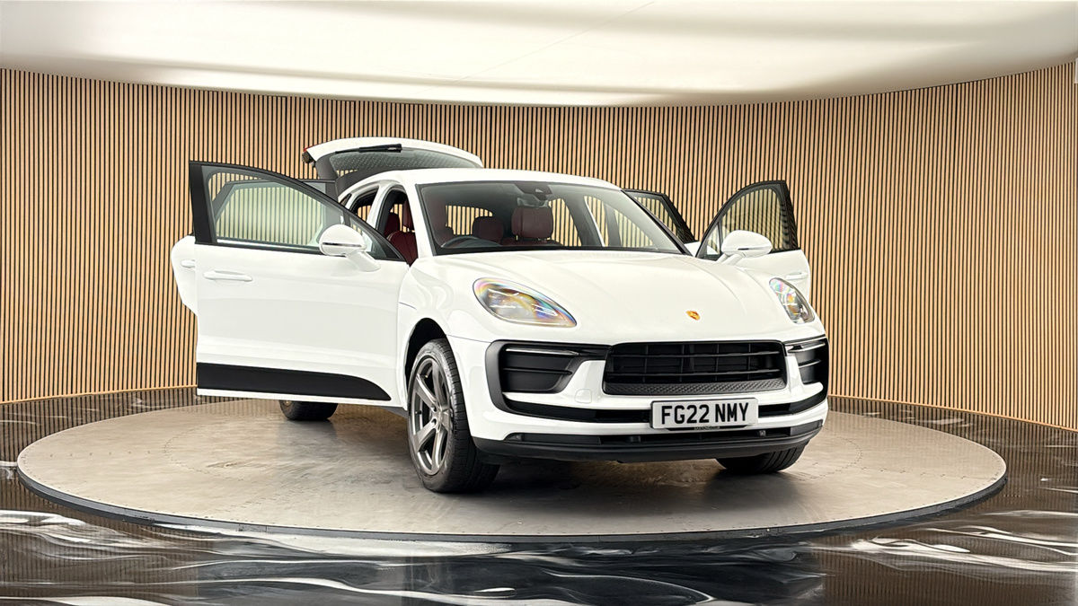 More views of Porsche Macan