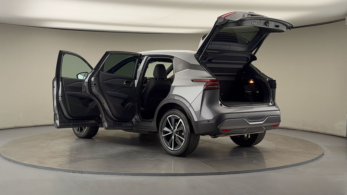 More views of Nissan Qashqai