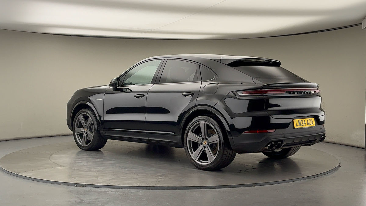 More views of Porsche Cayenne