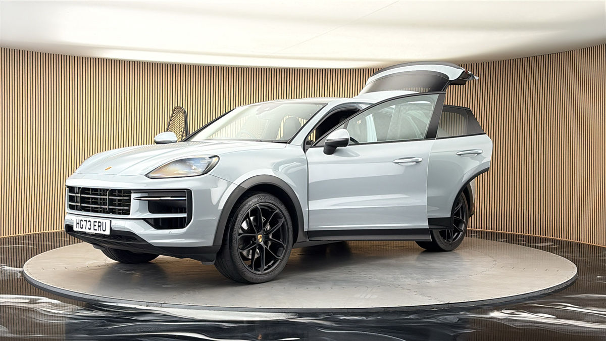 Porsche Cayenne Image 22