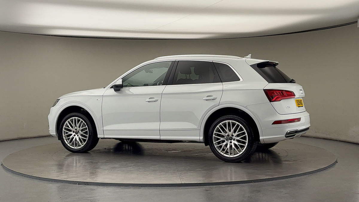 More views of Audi Q5