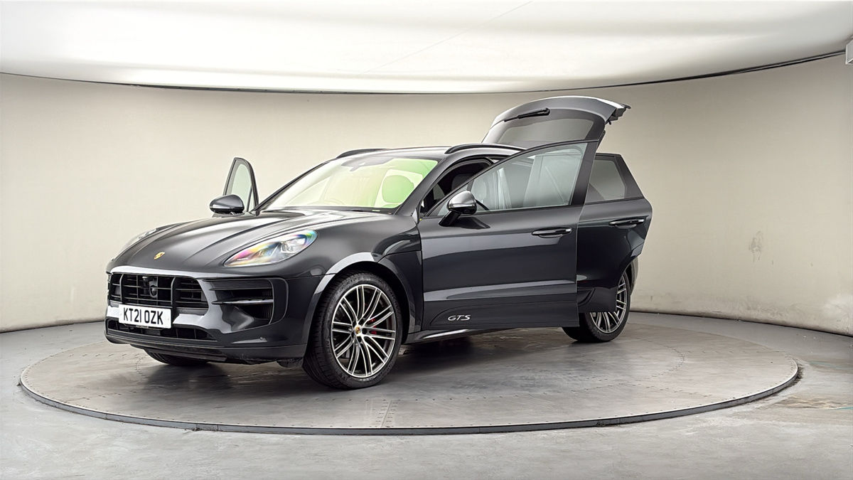 Porsche Macan Image 22