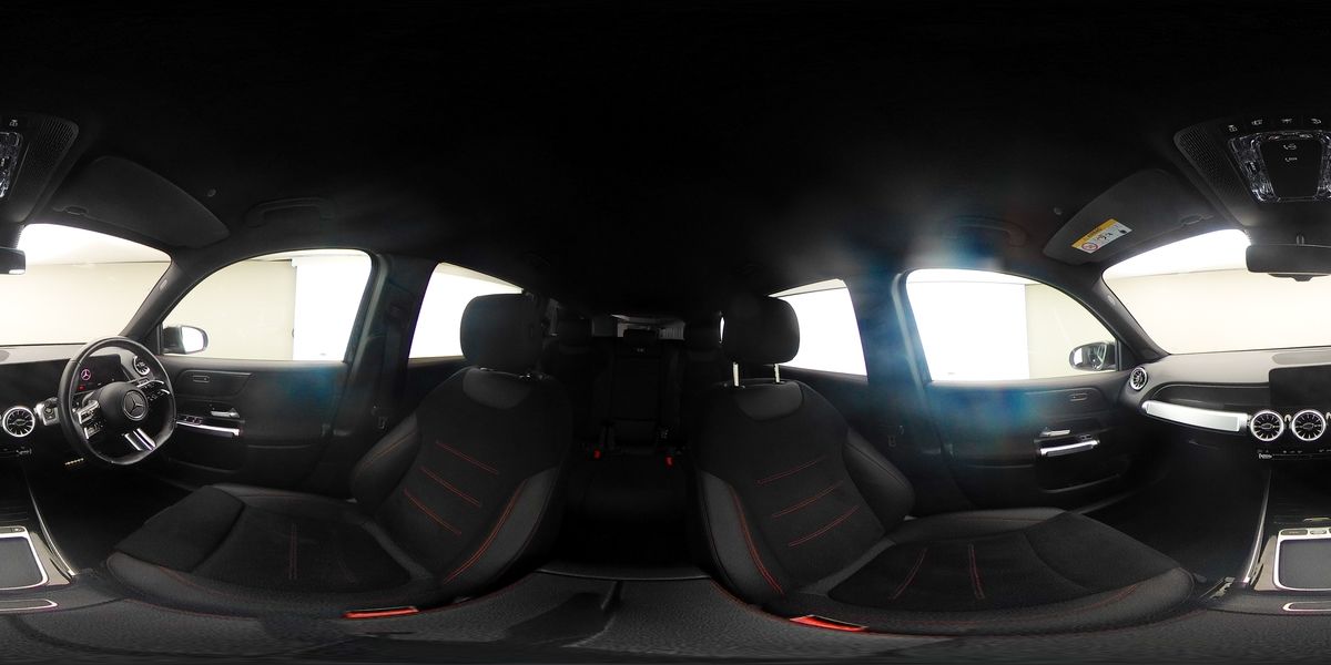 More views of Mercedes-Benz GLB