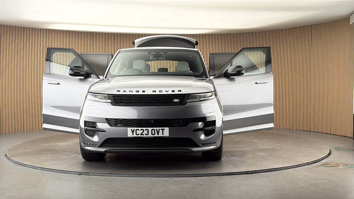 More views of Land Rover Range Rover Sport