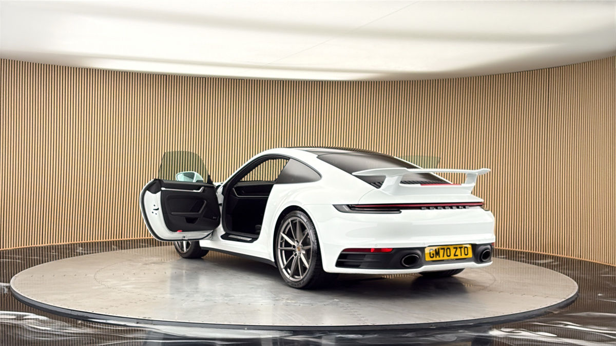 Porsche 911 Image 23
