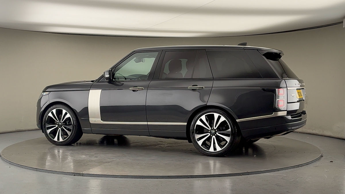 More views of Land Rover Range Rover