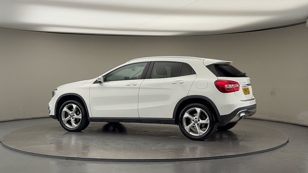 More views of Mercedes-Benz GLA