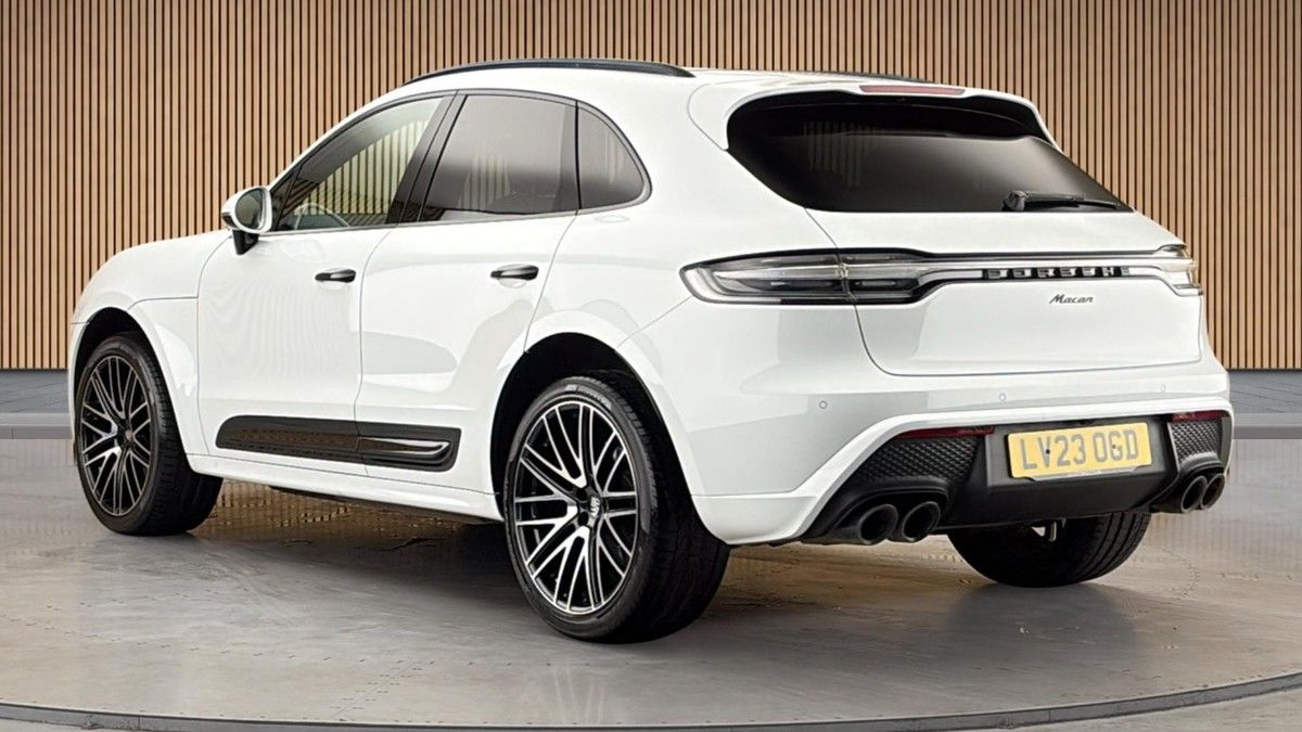 Porsche Macan Image 2