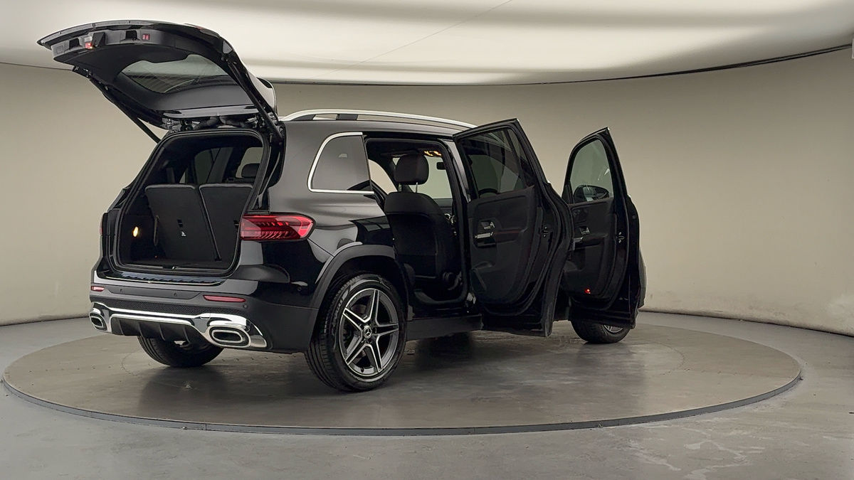 More views of Mercedes-Benz GLB