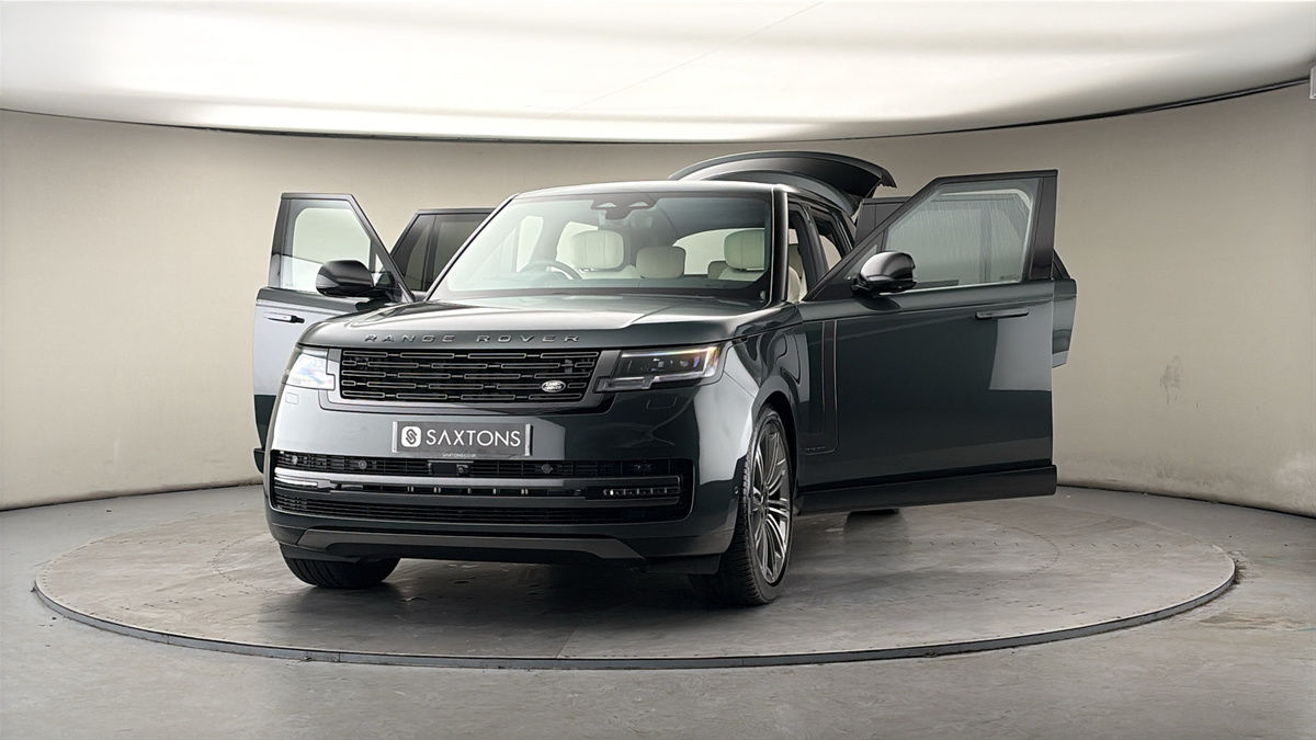 More views of Land Rover Range Rover